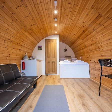 Woodside Pod Villa Форт Уилям Екстериор снимка